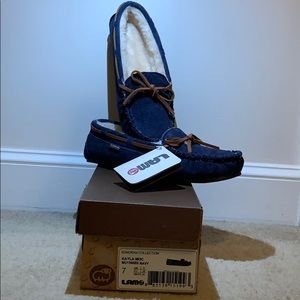 Lamo Kayla moccasin, brand new. Navy Blue